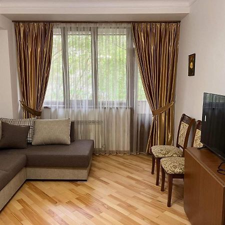 Apartment In City Center Γιερεβάν Εξωτερικό φωτογραφία