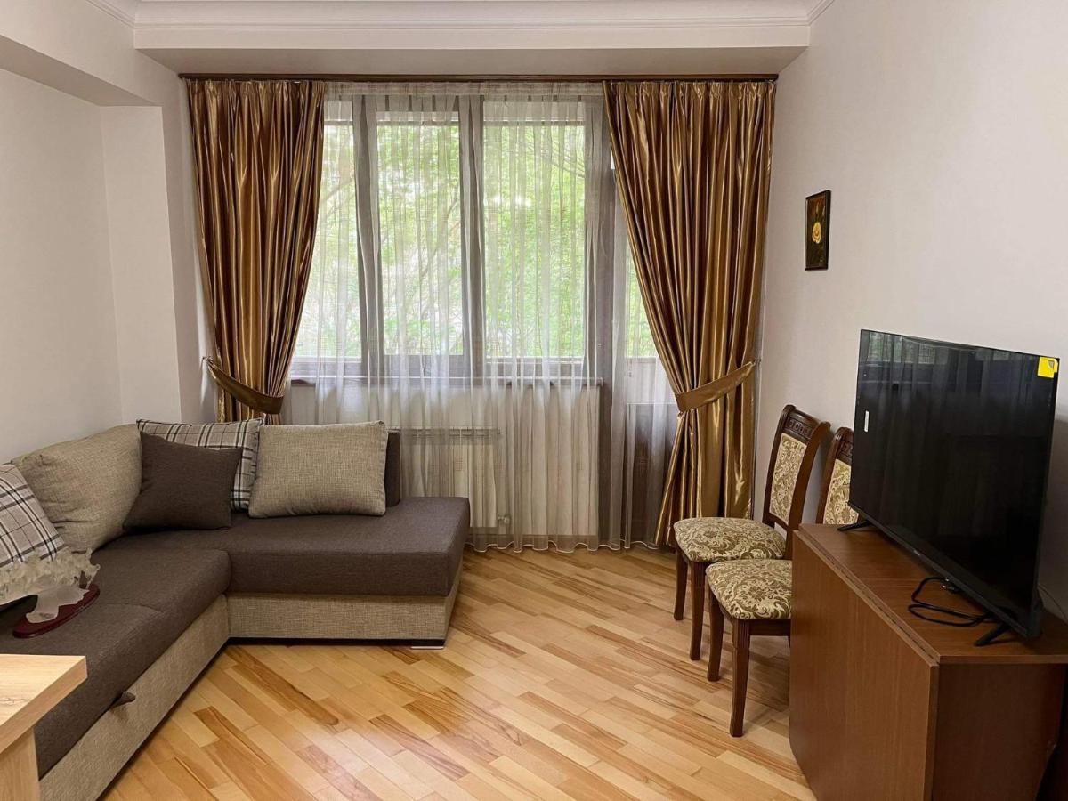 Apartment In City Center Γιερεβάν Εξωτερικό φωτογραφία